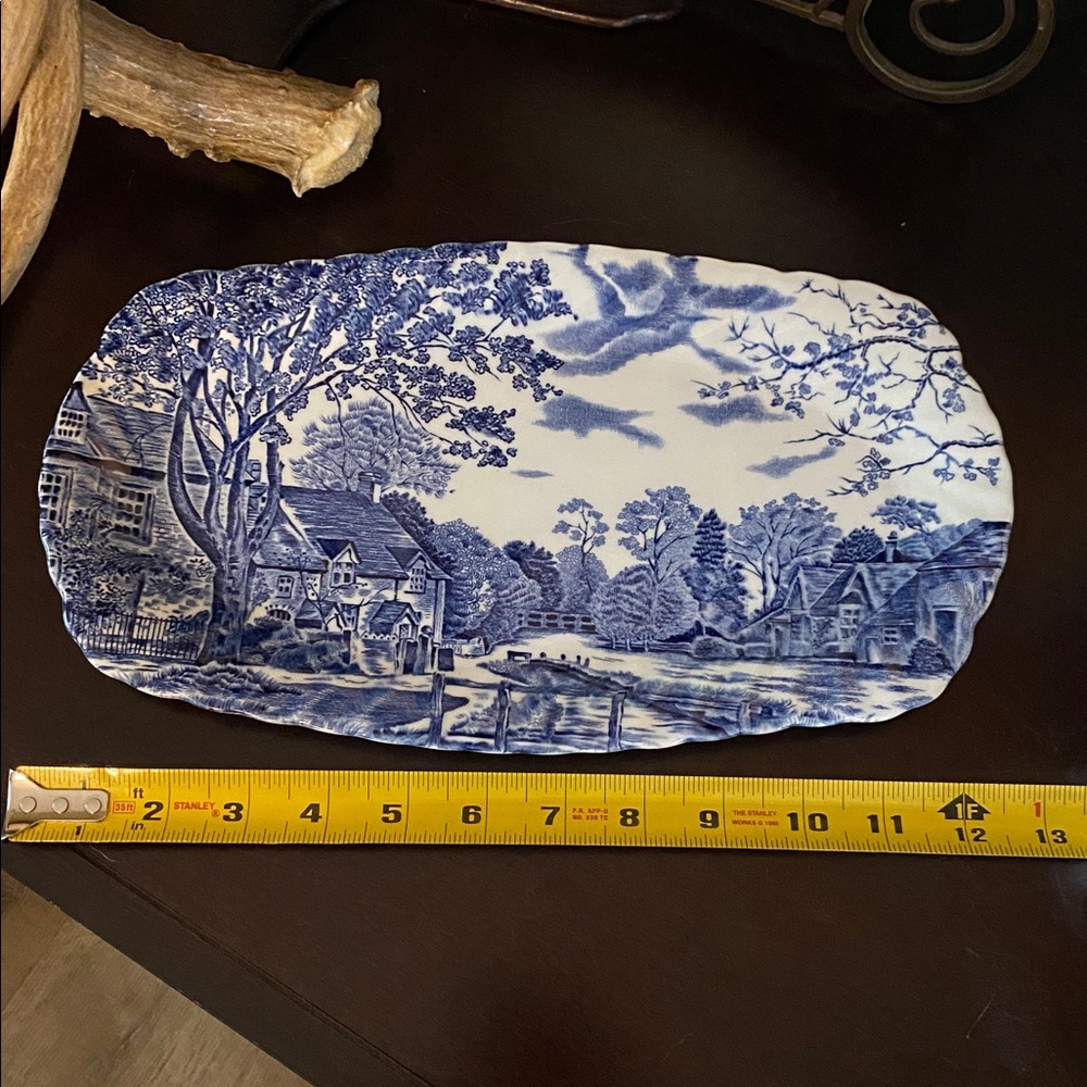 Johnson Brothers Blue and white platter - Picture 2 of 4